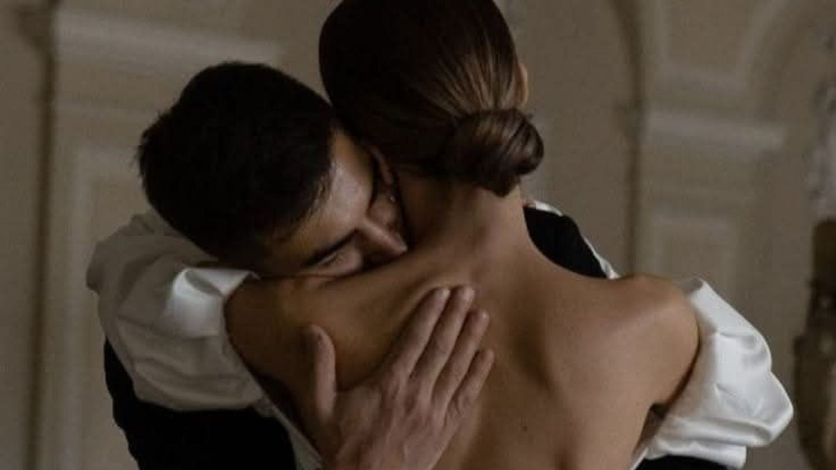 Modern Wedding Photos That Look Straight from a Magazine