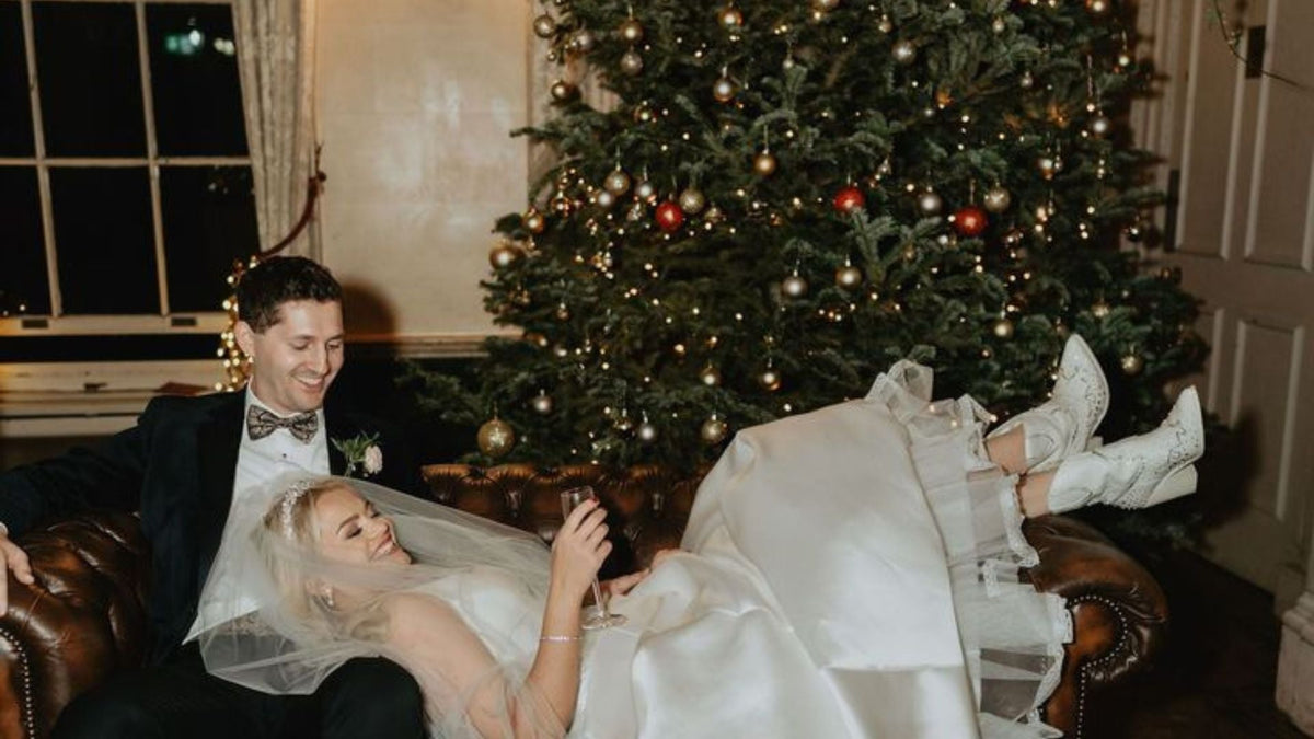 How to Style a Cozy Indoor Winter Wedding Venue