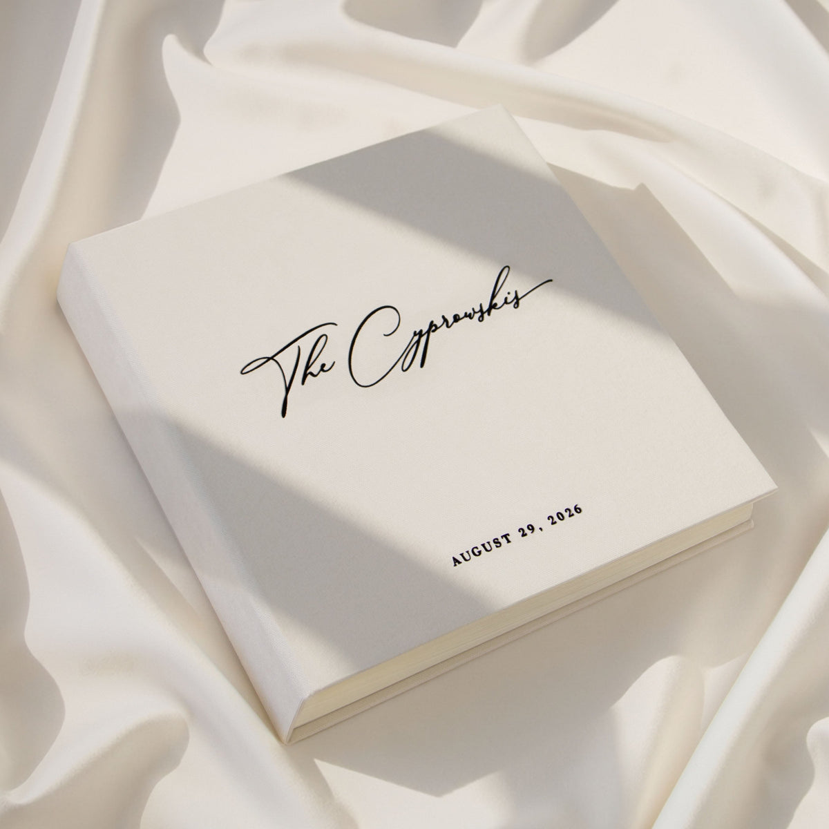 Wedding Keepsakes That Will Last a Lifetime — What's Worth Buying
