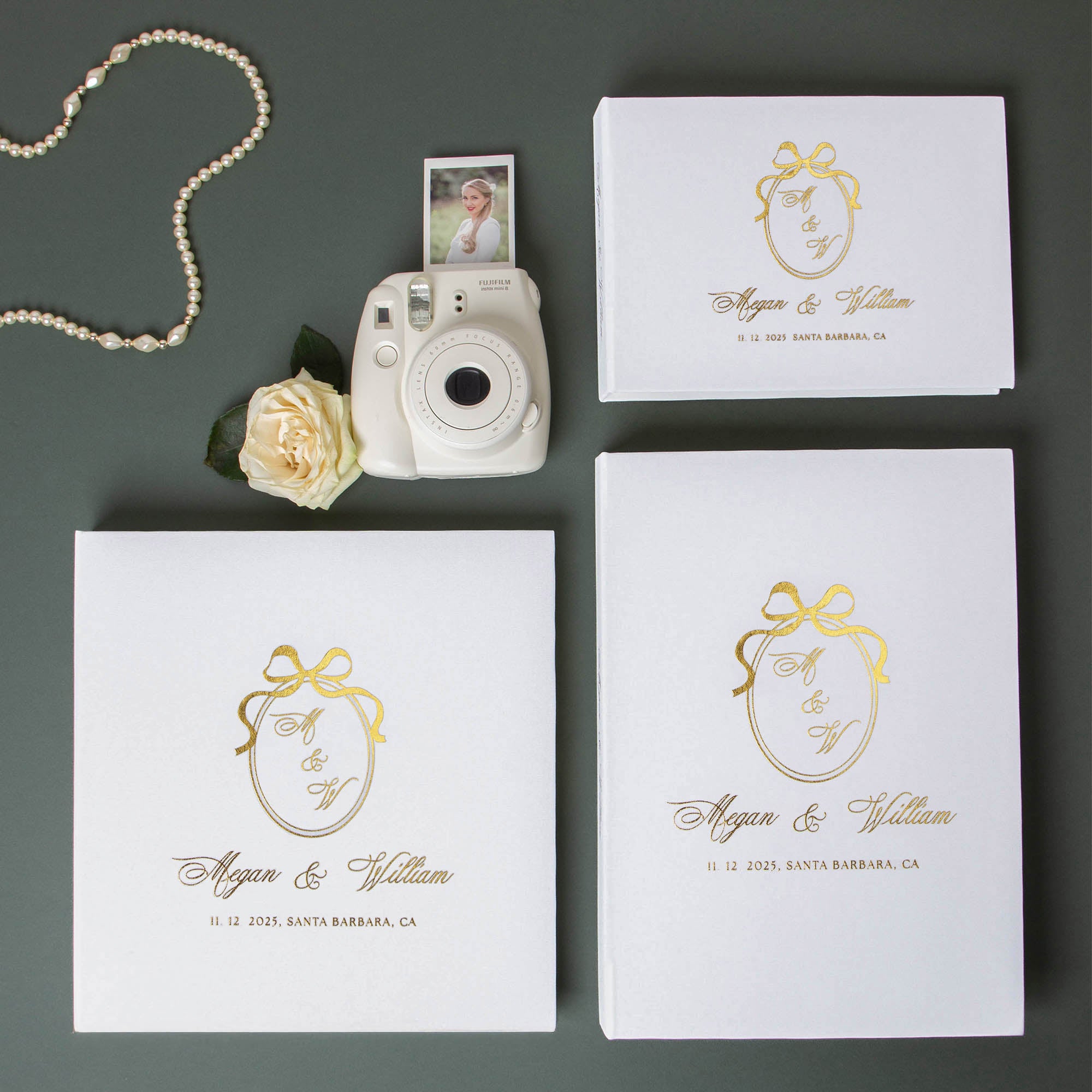 Silky White + Real Gold | Guest Book