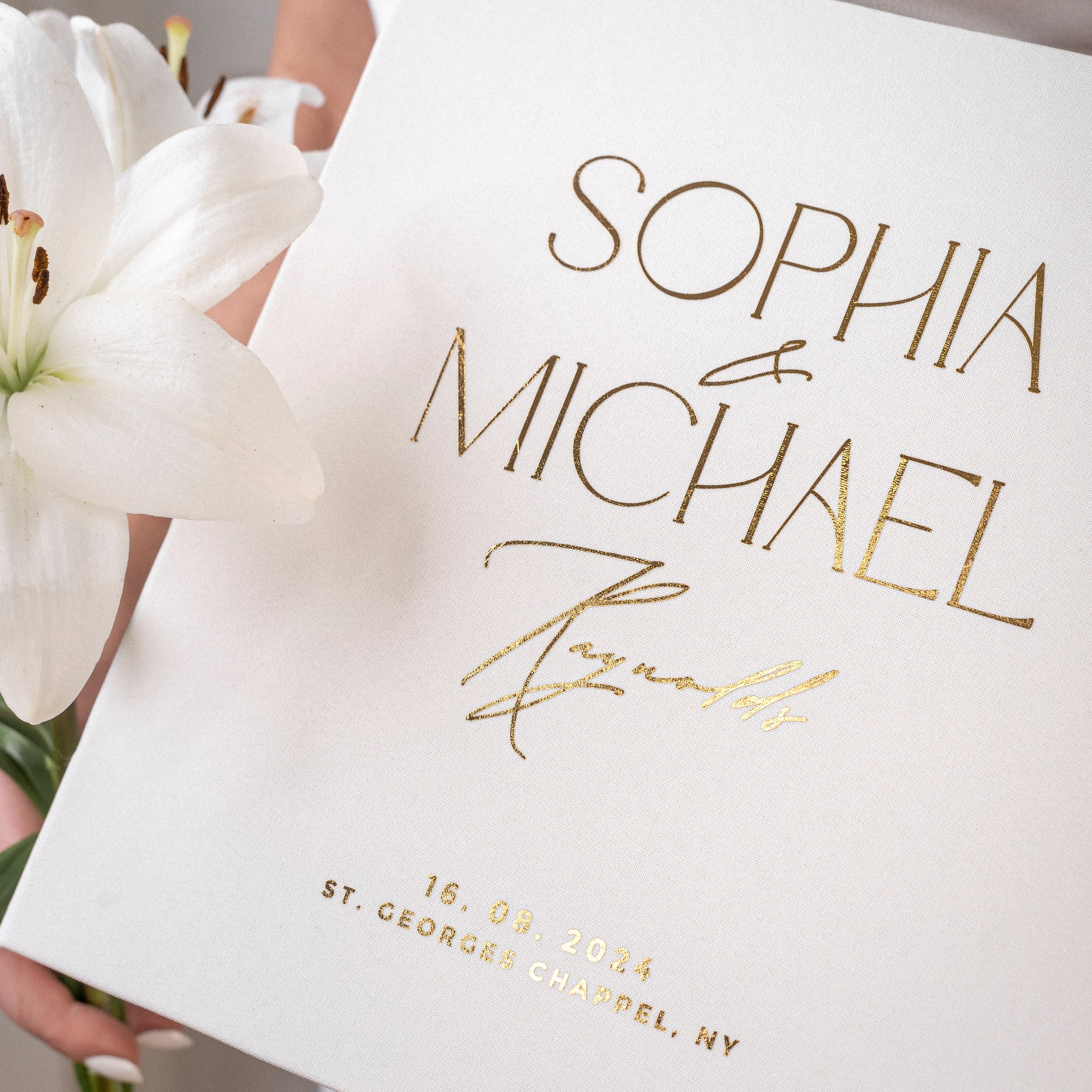 Silky White + Real Gold |  Guest Book