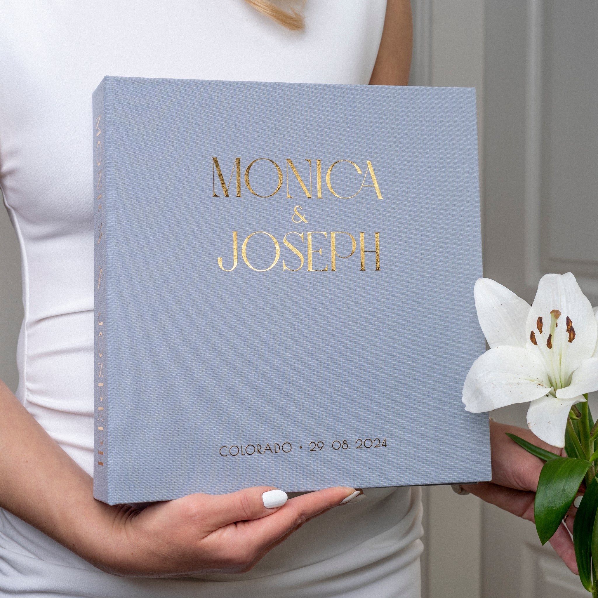 Classic Center Names, Dusty Sky Blue + Real Gold | Guest Book