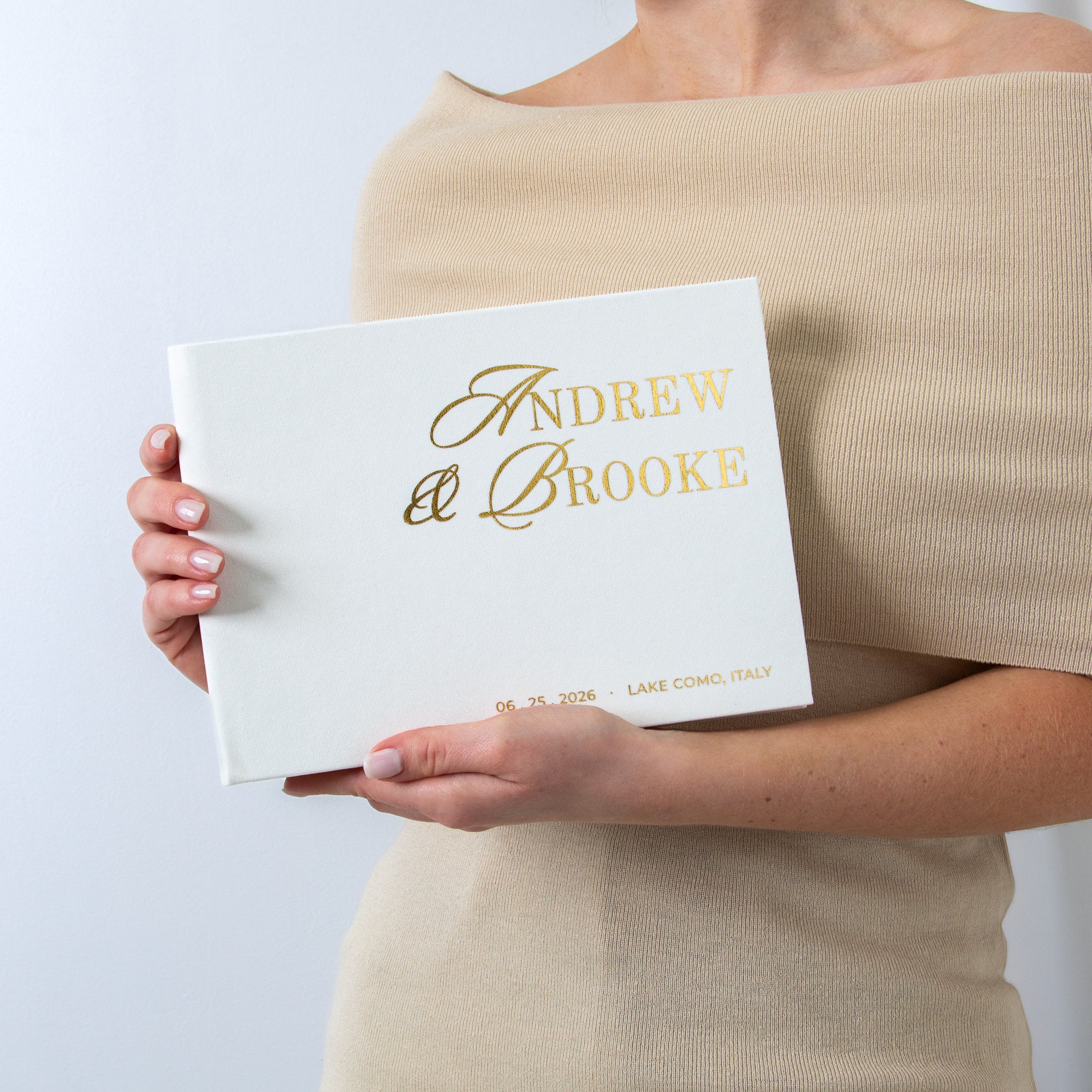 Silky White + Real Gold | Guest Book