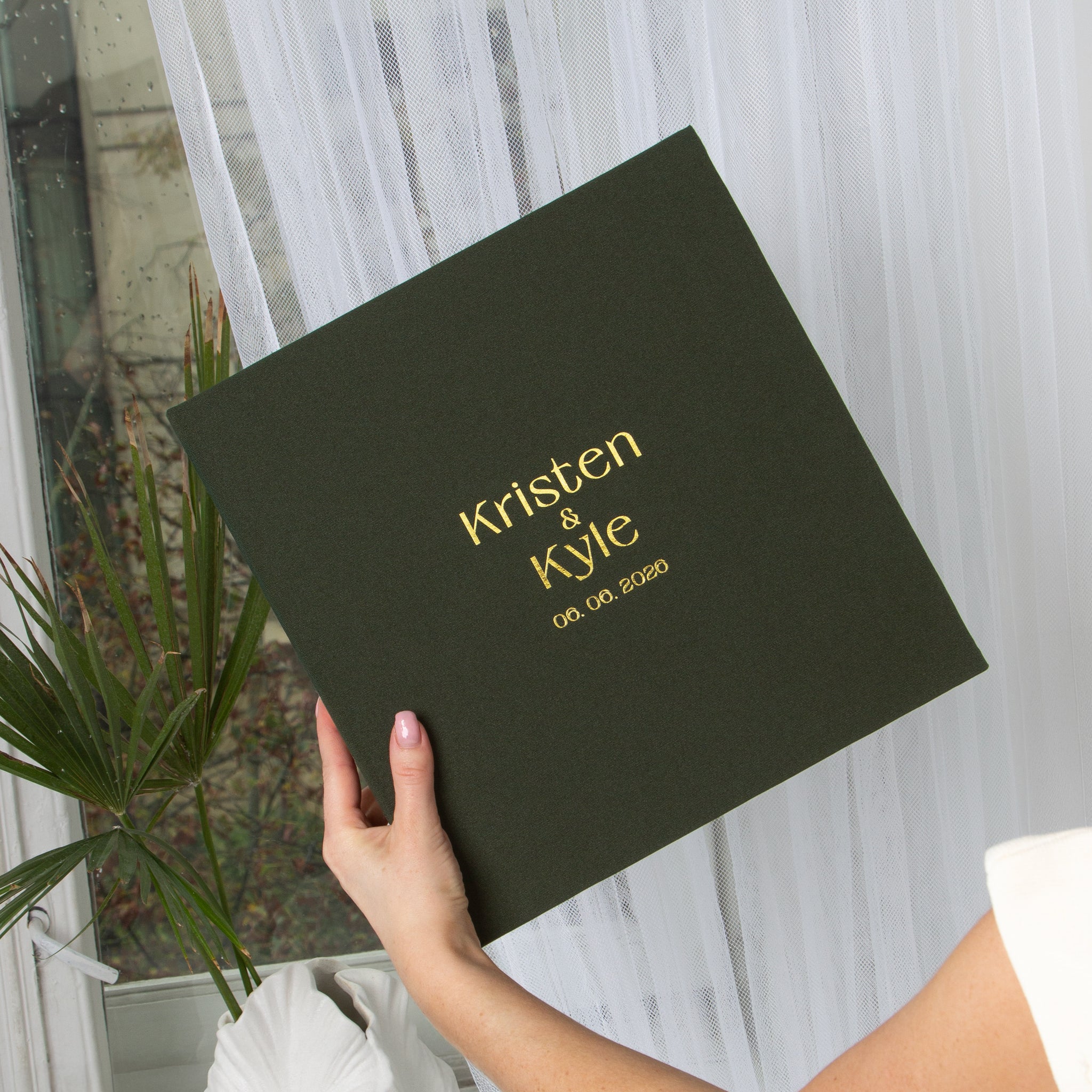 Woodland Green + Real Gold | Guest Book