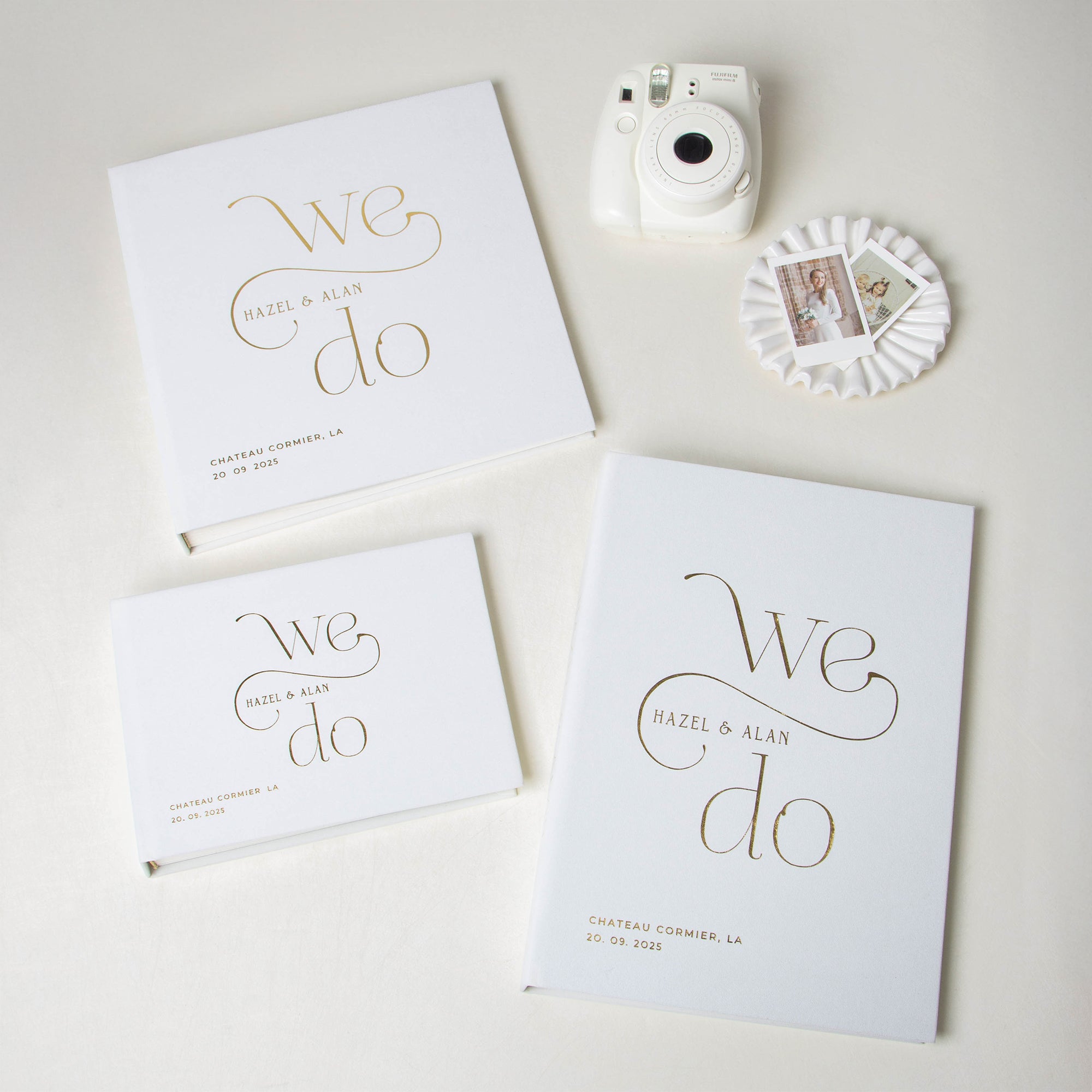 Silky White + Real Gold | Guest Book