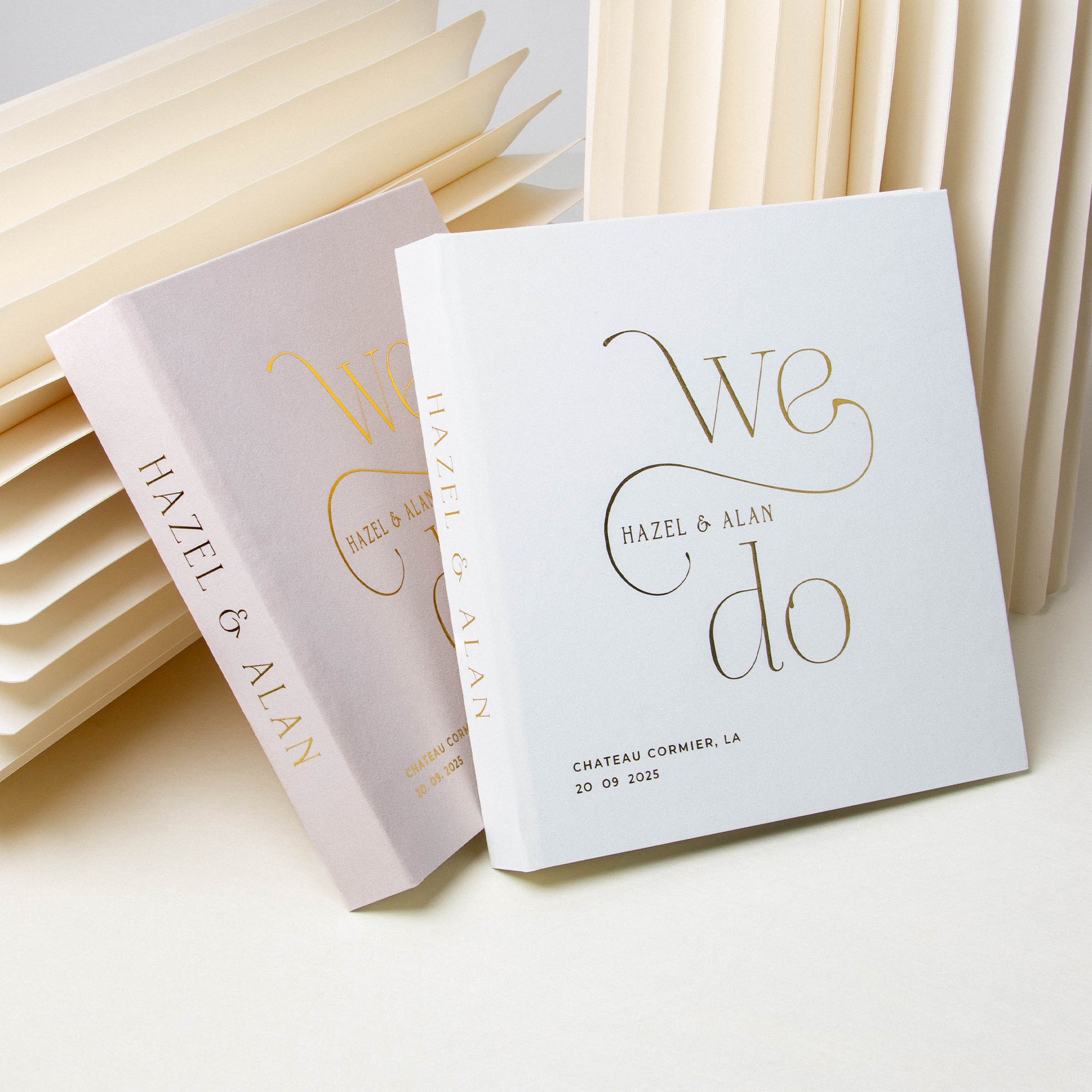 Silky White + Real Gold | Guest Book